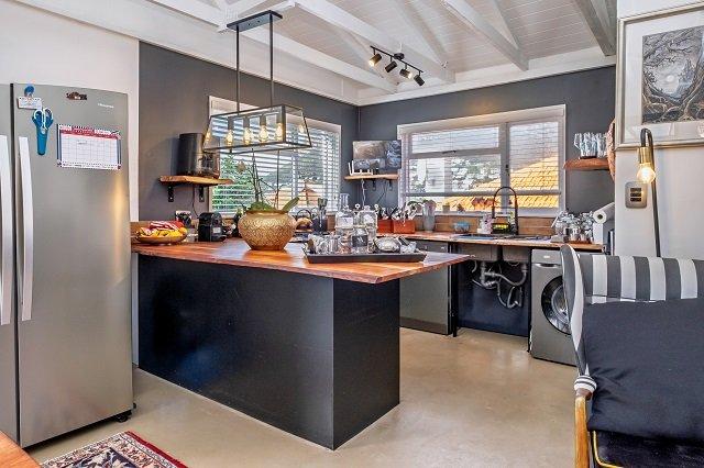 4 Bedroom Property for Sale in Fish Hoek Western Cape